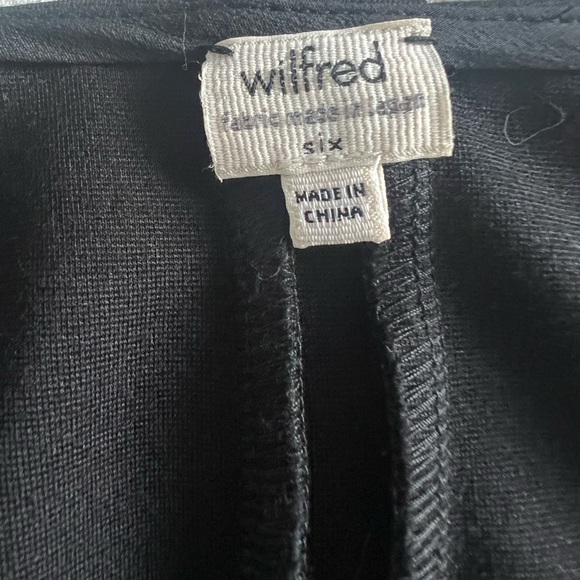 Wilfred- Keyhole Mini Dress. - Picture 7 of 7